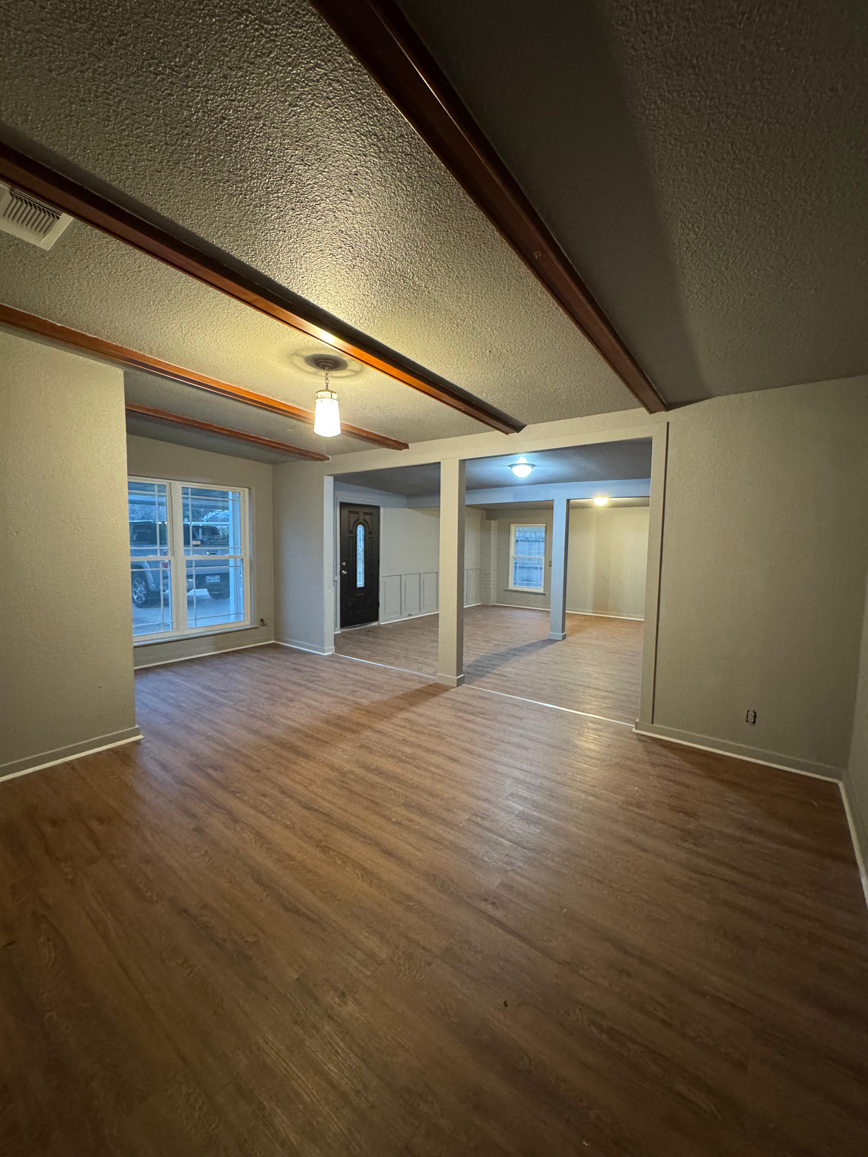 1702 Westmar Dining & Living Room