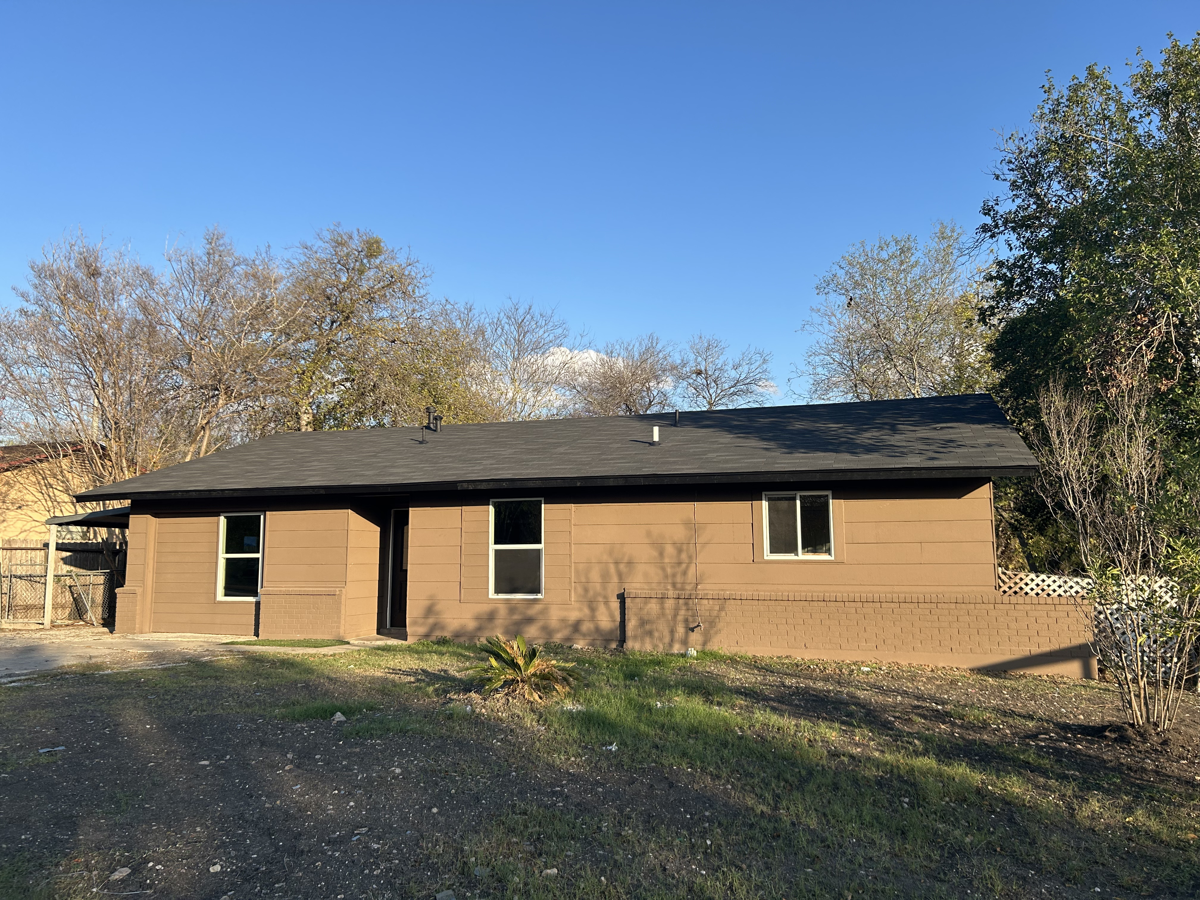 7014 Grand Valley - Front View